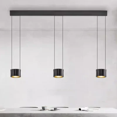 Frey Lens 3 Pendant Light contains 6 light sources with an illumination area of 15-30 ㎡, making it ideal for your living room. The lampshade is made of aluminum and glass. After repeated polishing and polishing processes, the surface of the lamp body presents a luxurious metallic texture.