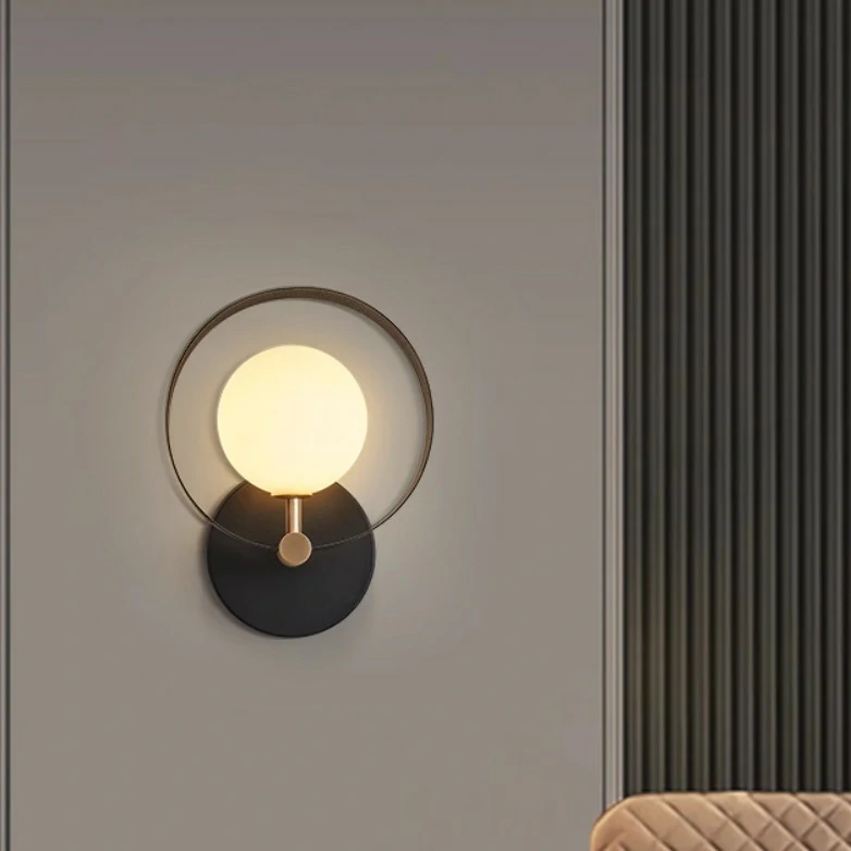Is it a wall sconce or a hallway light? It’s up to you!! The biggest advantage of a wall lamp is that one lamp can be used for multiple purposes. When used as a wall lamp, the professional-grade anti-glare light source can be used as a reading lamp. The high-transmittance lampshade also improves the surrounding brightness, reduces brightness differences, and greatly avoids visual fatigue. When used as a corridor light, 360° lighting without blind spots makes your activities more convenient.