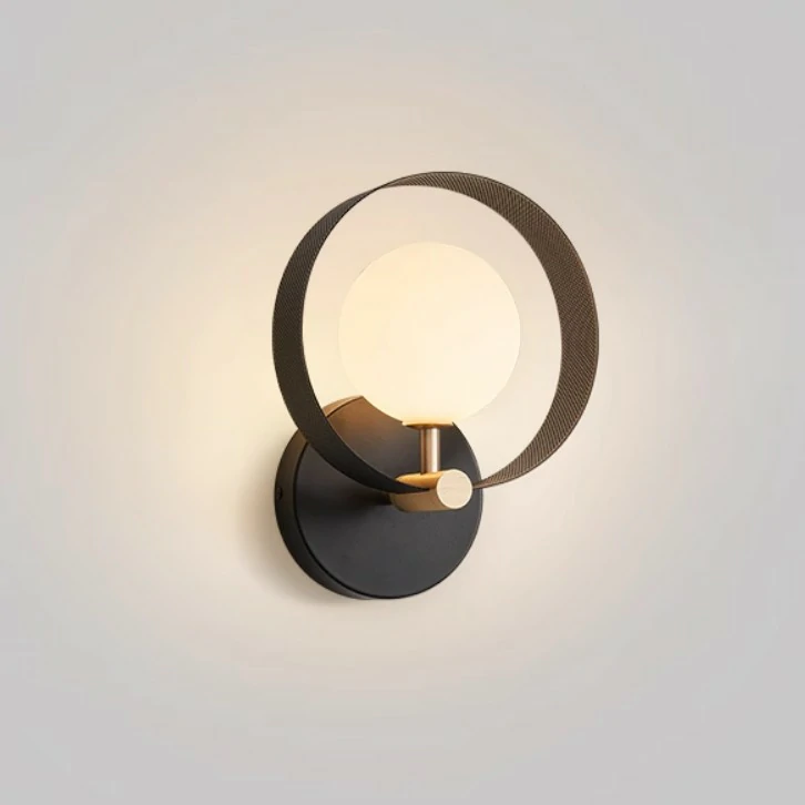 Is it a wall sconce or a hallway light? It’s up to you!! The biggest advantage of a wall lamp is that one lamp can be used for multiple purposes. When used as a wall lamp, the professional-grade anti-glare light source can be used as a reading lamp. The high-transmittance lampshade also improves the surrounding brightness, reduces brightness differences, and greatly avoids visual fatigue. When used as a corridor light, 360° lighting without blind spots makes your activities more convenient.